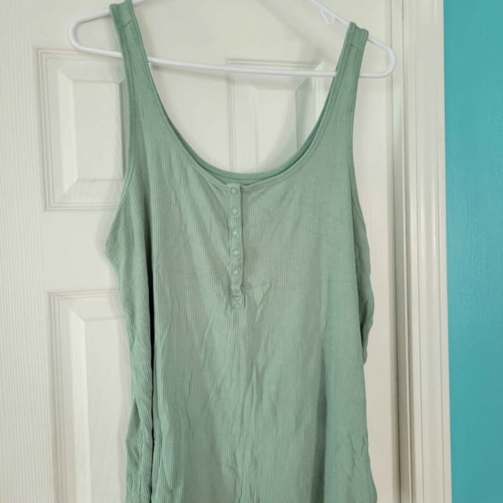 Mint Green Sleeveless Top By Torrid Size 2